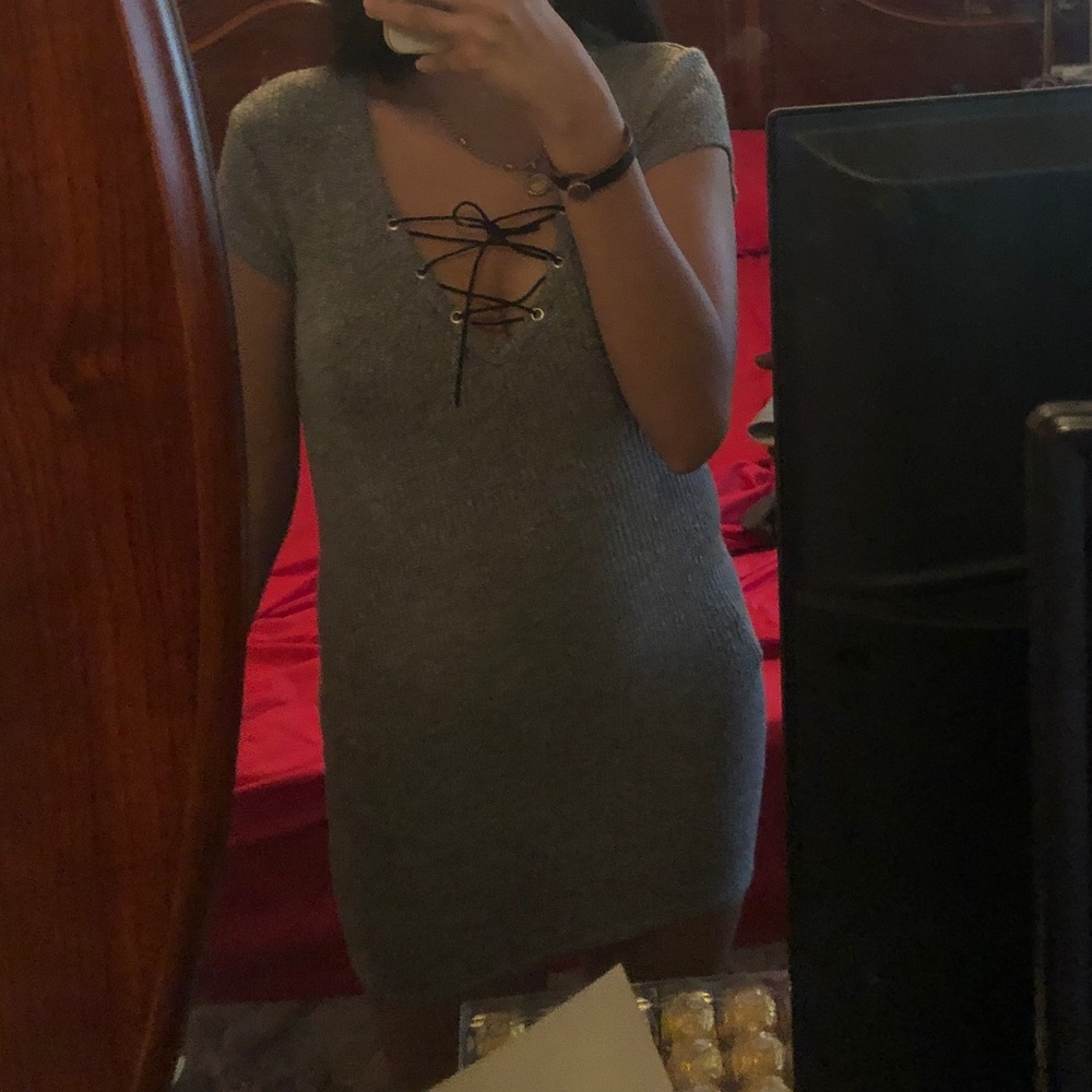 Dress - Picture 3 of 4